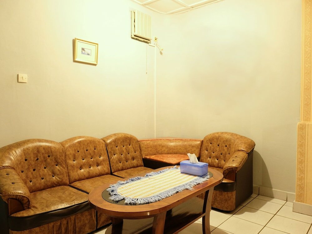 Фото Oyo 358 Hotel Martani