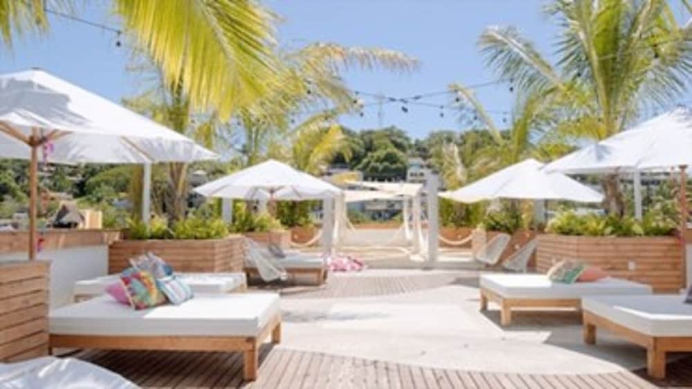 Фото Sayulinda Hotel