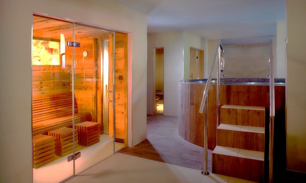 Фото The Royal Crescent Hotel & SPA