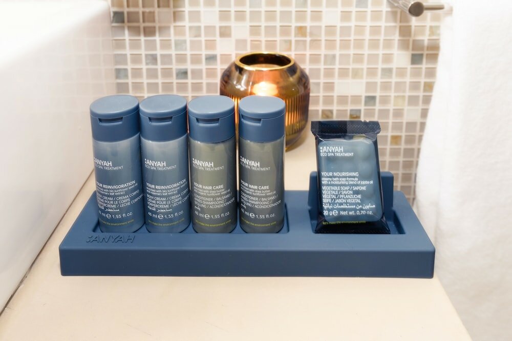 Фото The Leaf Boutique Hotel