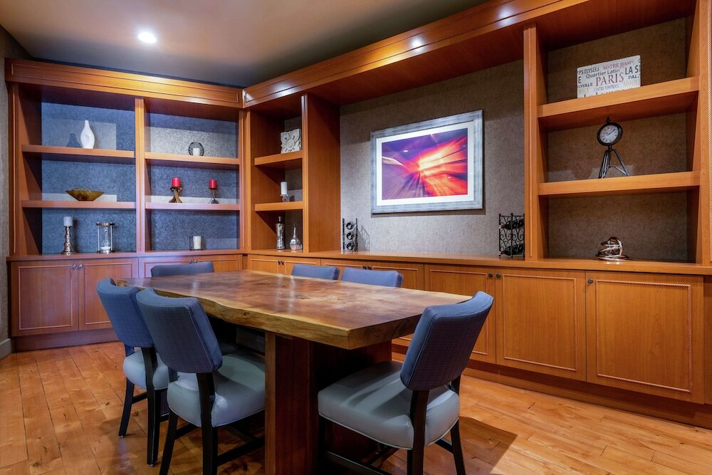 Фото DoubleTree by Hilton Los Angeles - Norwalk