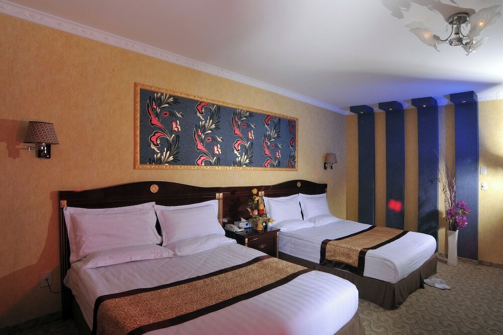 Фото White House Hotel