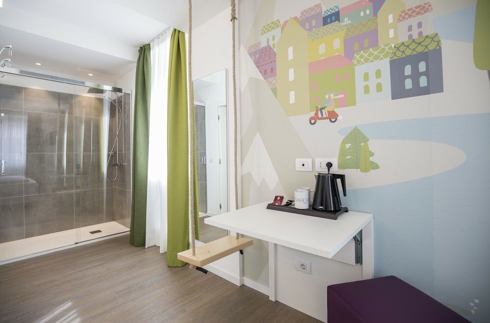 Фото Holiday IV Gardan