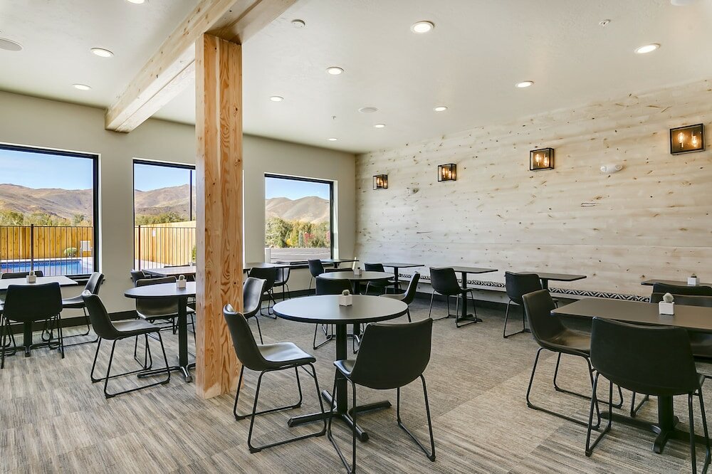 Фото Silver Creek Hotel