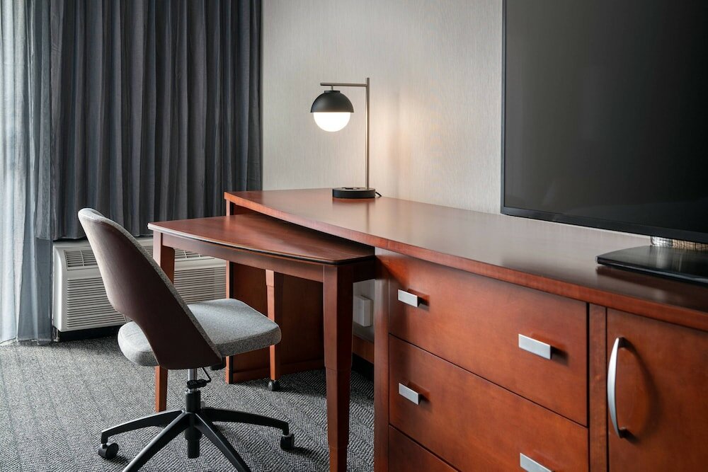 Фото Courtyard by Marriott Seattle Southcenter