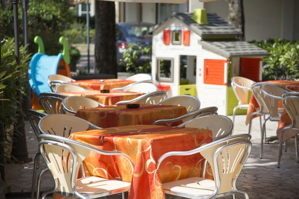 Фото Hotel Silvia Misano Adriatico