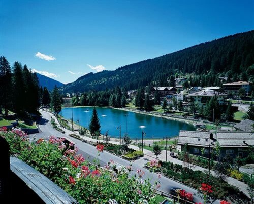 Внешний вид отеля Hotel Spinale в Пинцоле, фото 3