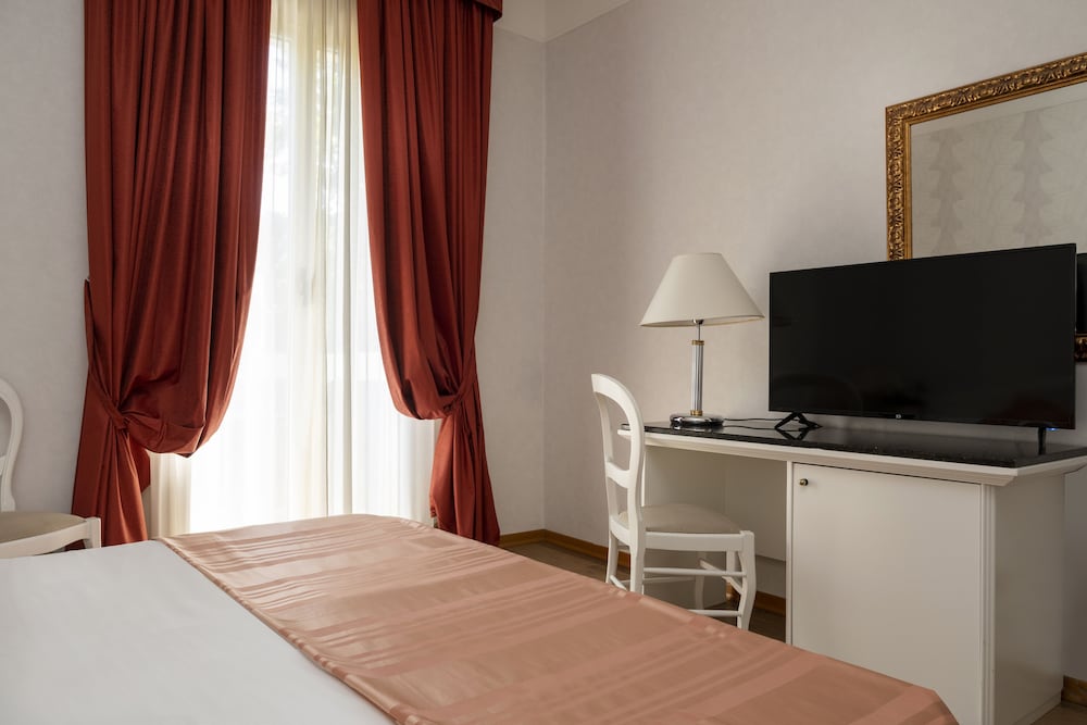 Фото Hotel President