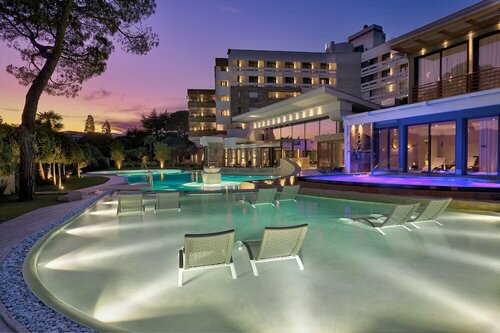 Внешний вид отеля Esplanade Tergesteo в Монтегротто-Терме, фото 1