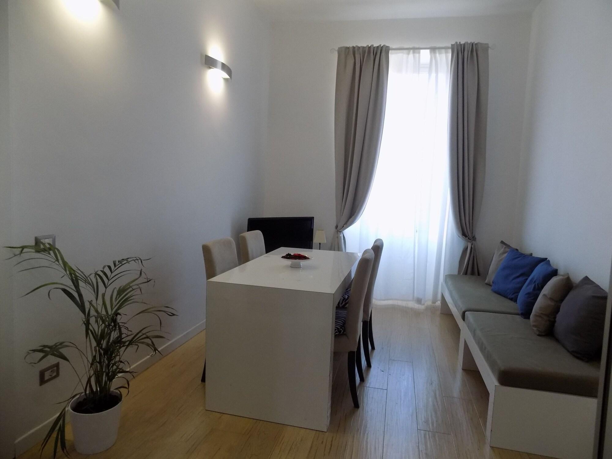 Фото Booking House