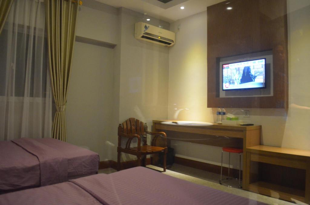 Фото Hotel Mustika Gajah Mada
