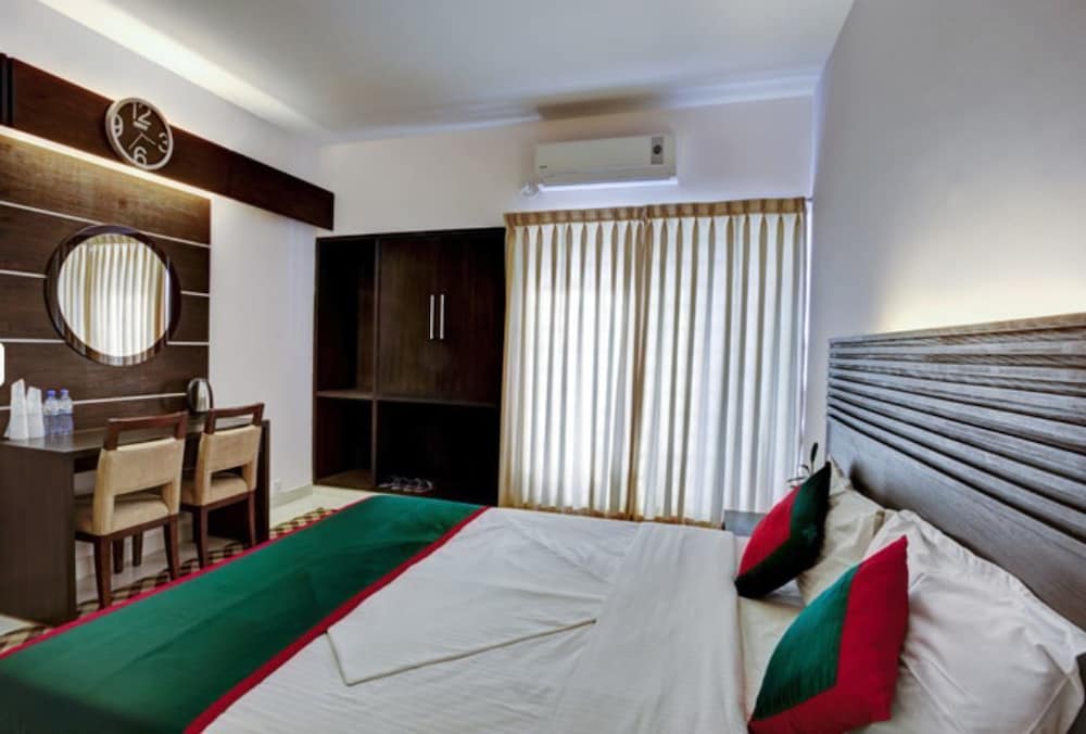 Фото Hotel Nirvana Inn