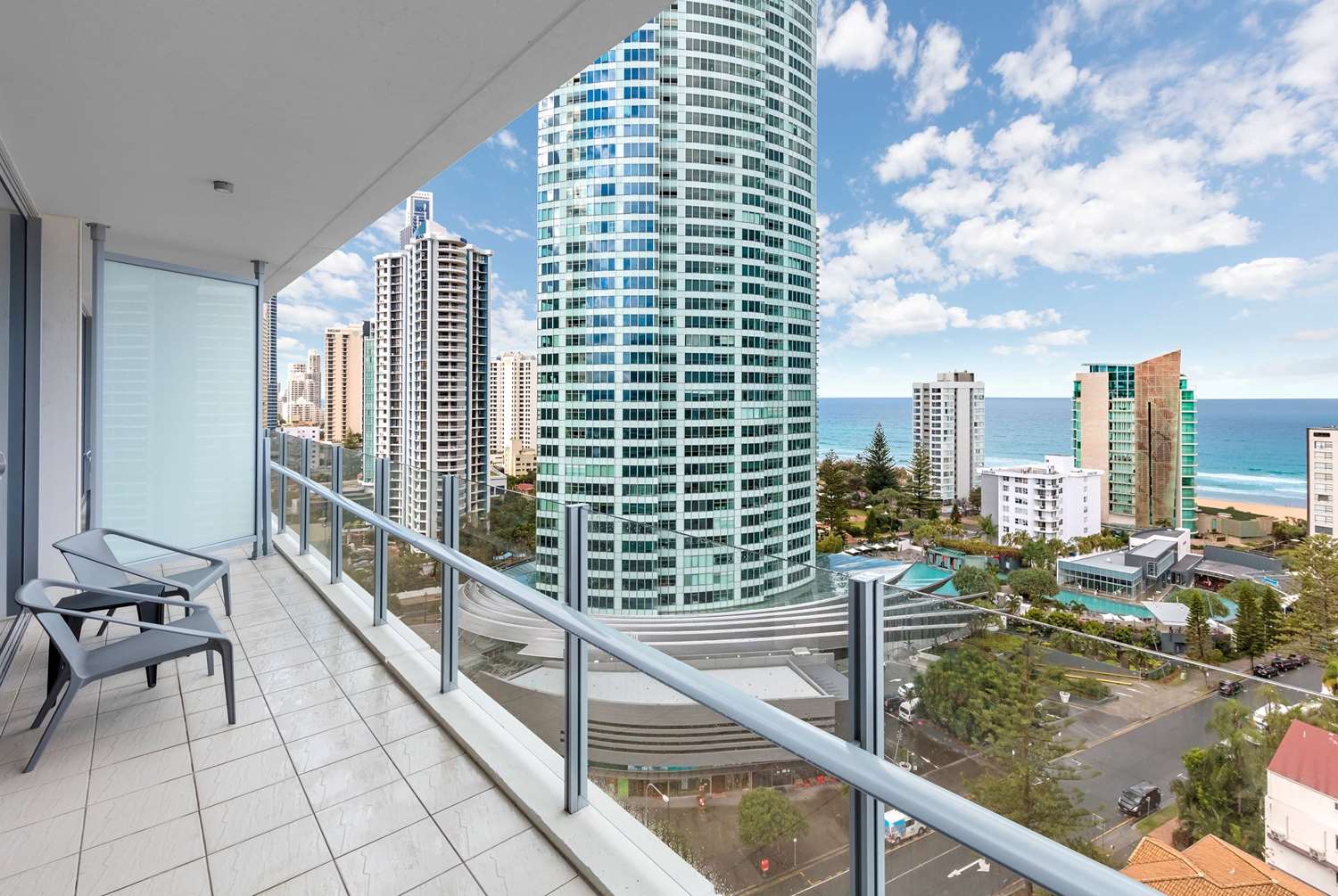 Фото Wyndham Hotel Surfers Paradise