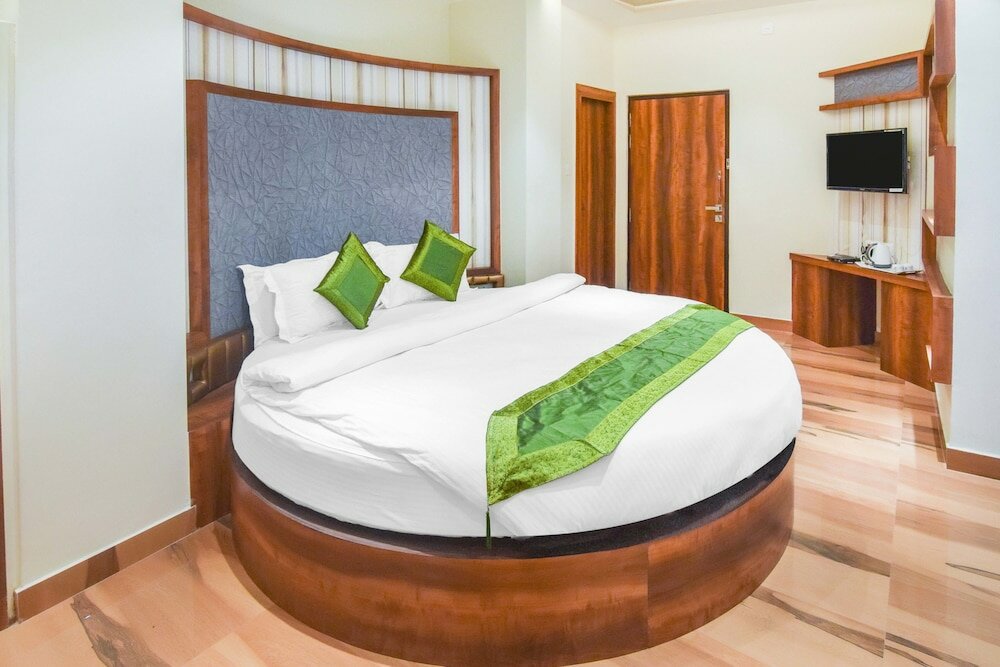 Фото Hotel Saffron