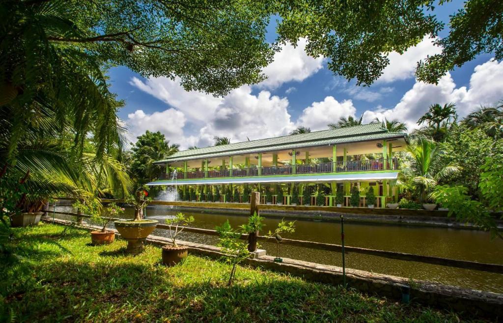 Фото Coconut Resort