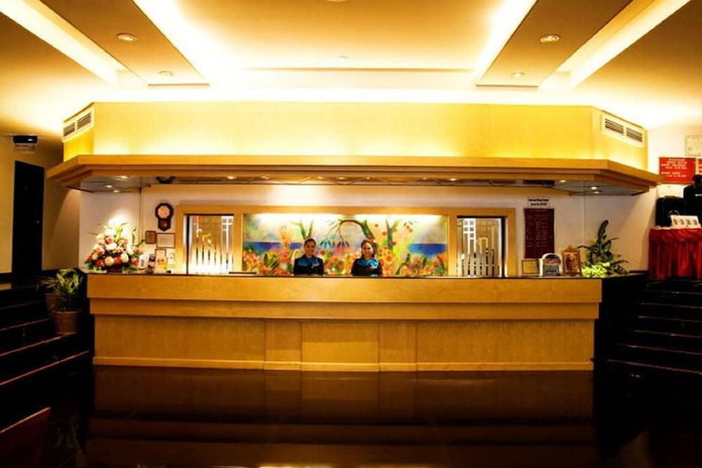 Фото Tai-Pan Hotel