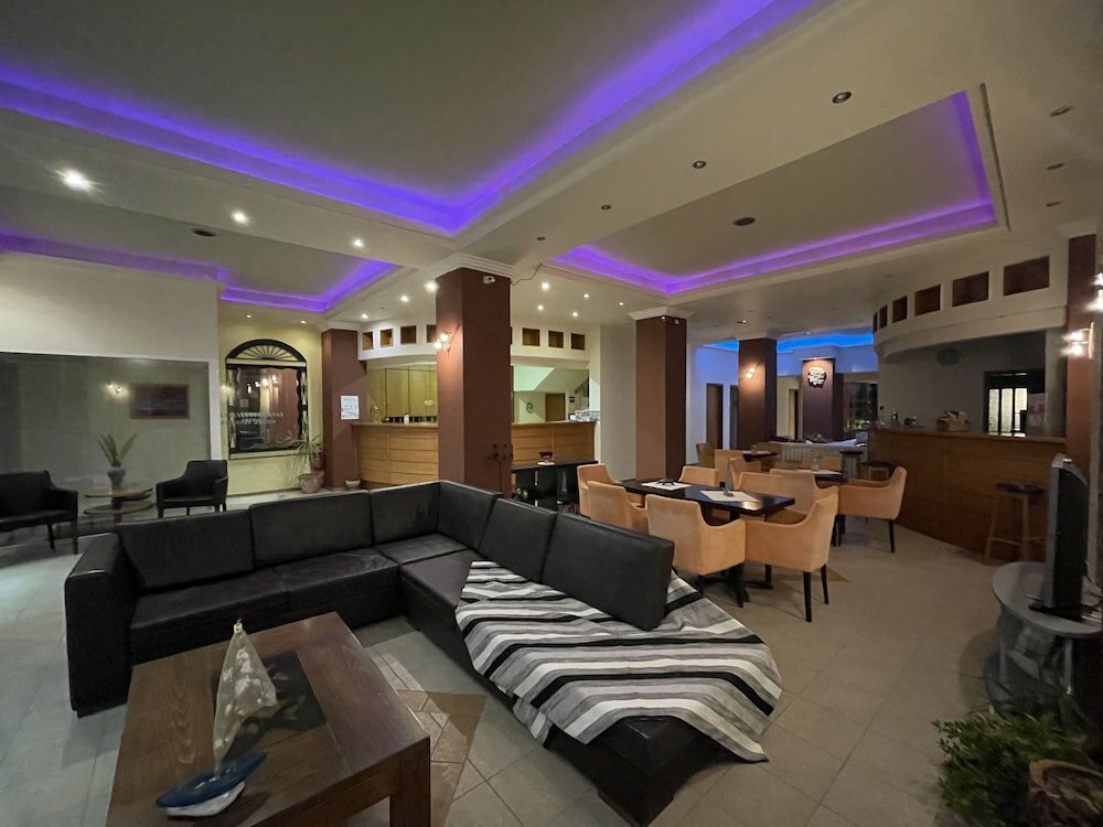 Фото Hotel Flisvos