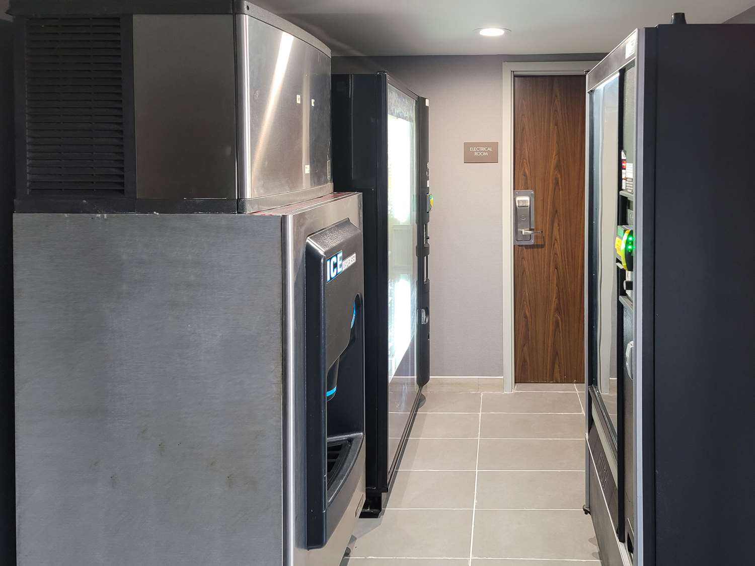 Фото Comfort Inn & Suites Wyomissing/Reading