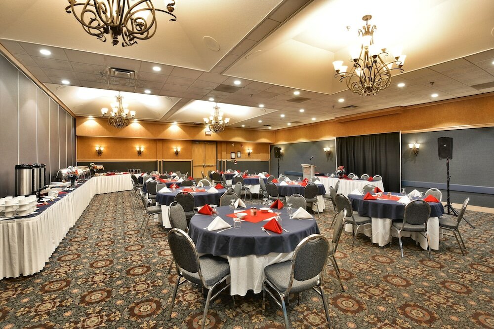 Фото Sternwheeler Hotel and Conference Centre