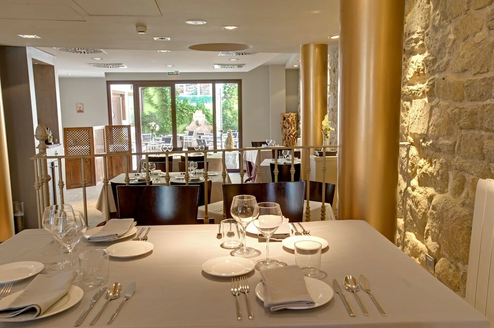 Фото Palacio del Obispo de Graus