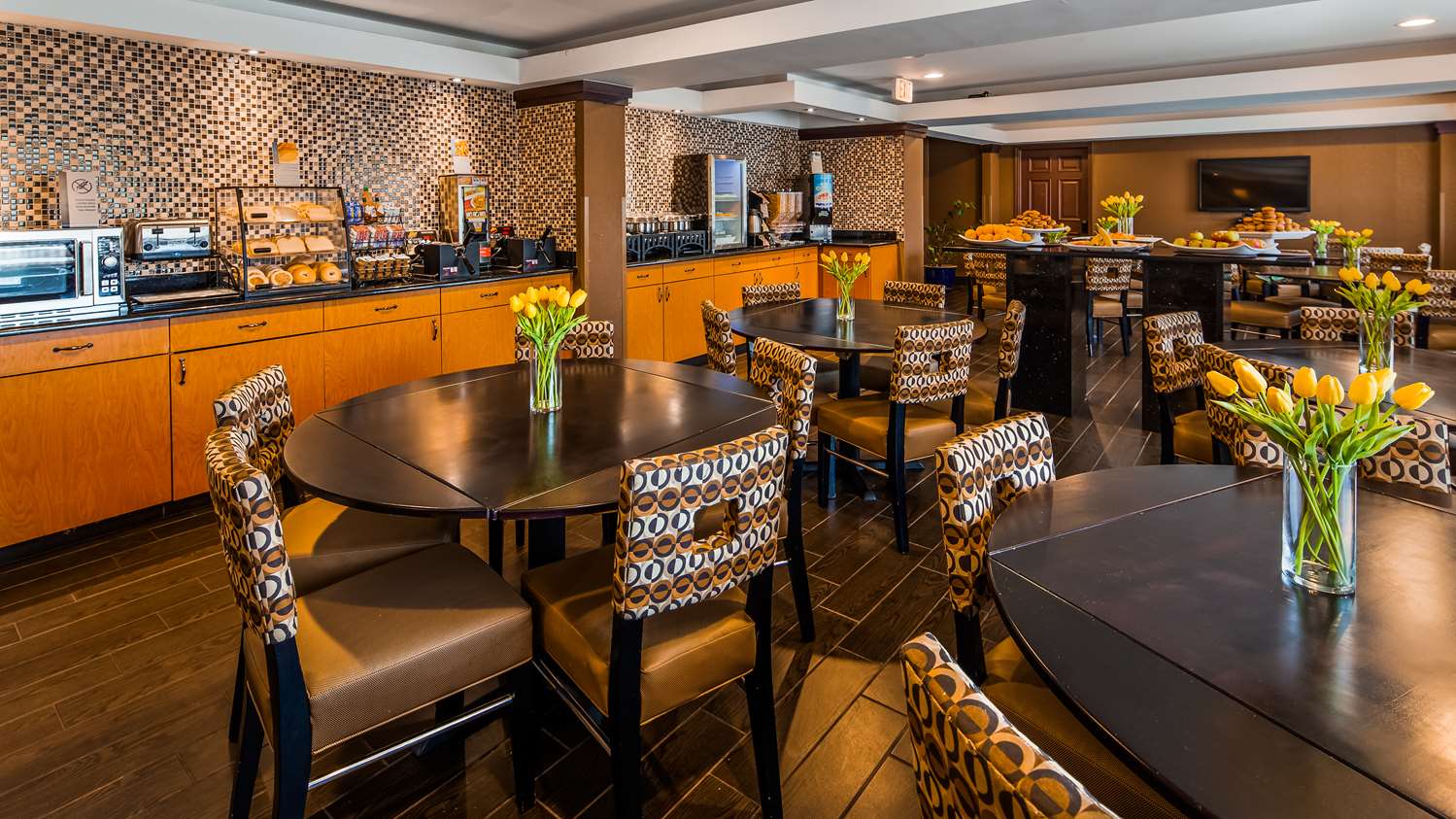 Фото Best Western Glenview -Chicagoland Inn and Suites