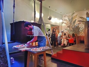 Хостел Avenue Hostel & Suites