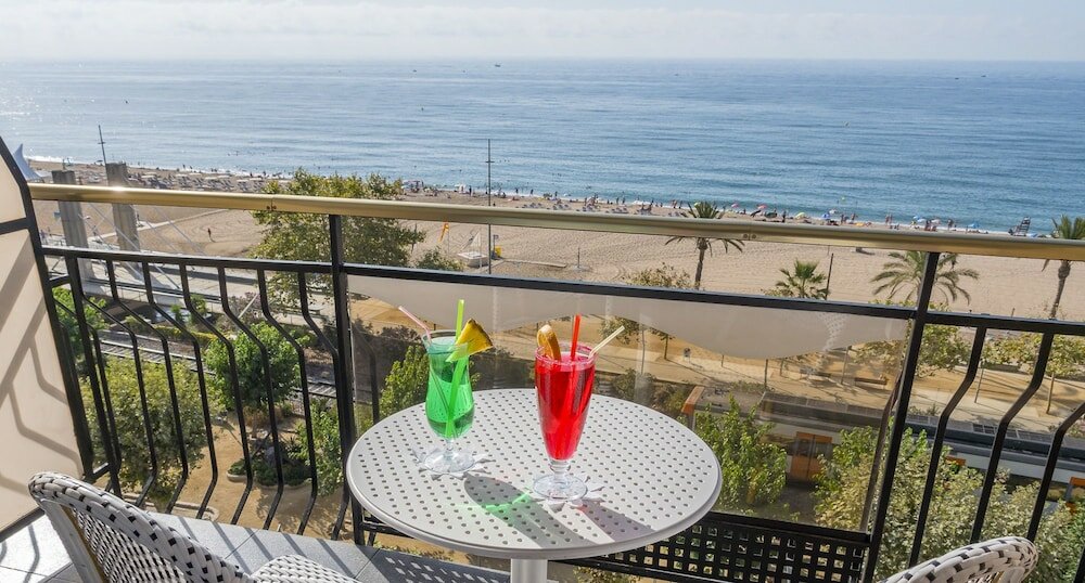 Фото  Checkin Garbí 