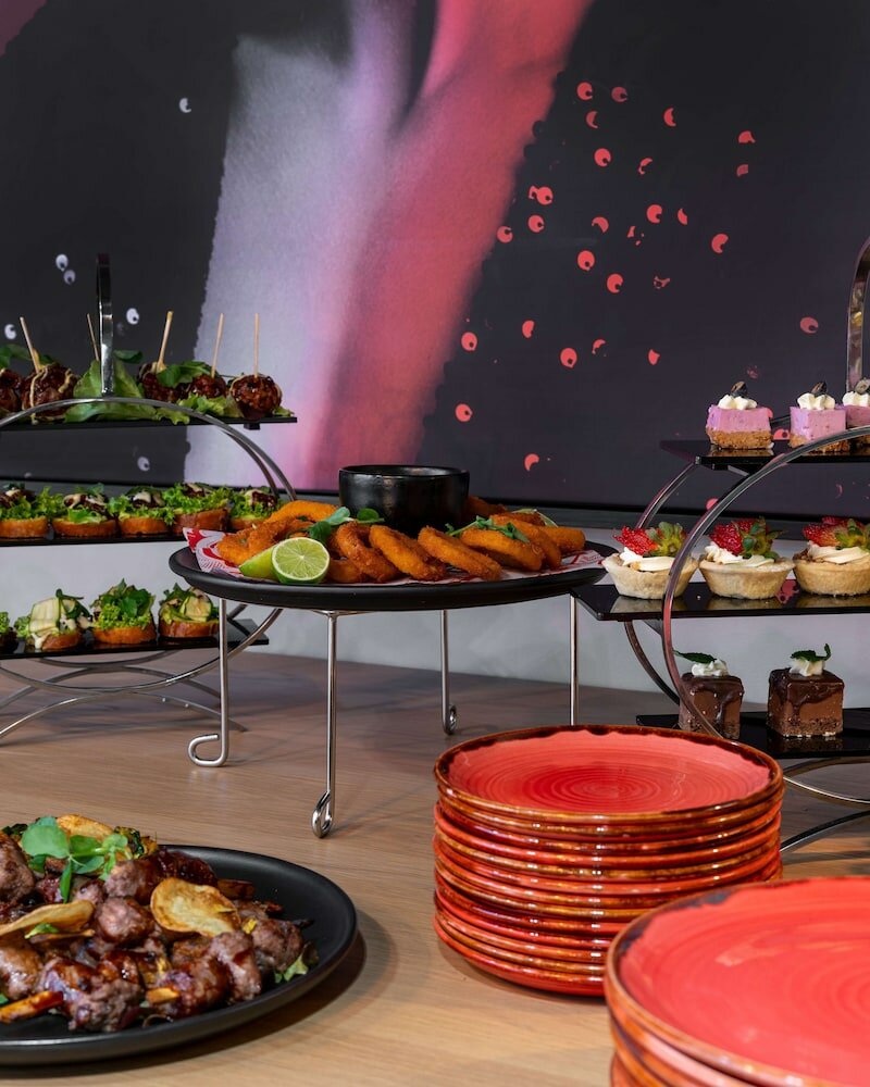 Фото Radisson Red Johannesburg Rosebank