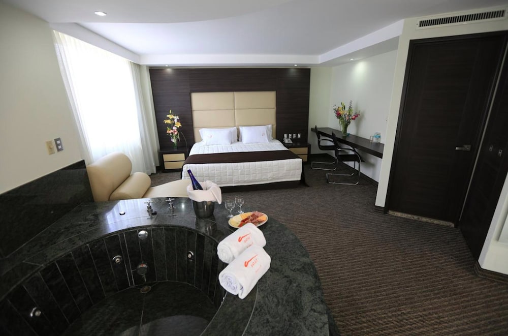 Фото Hotel Astor