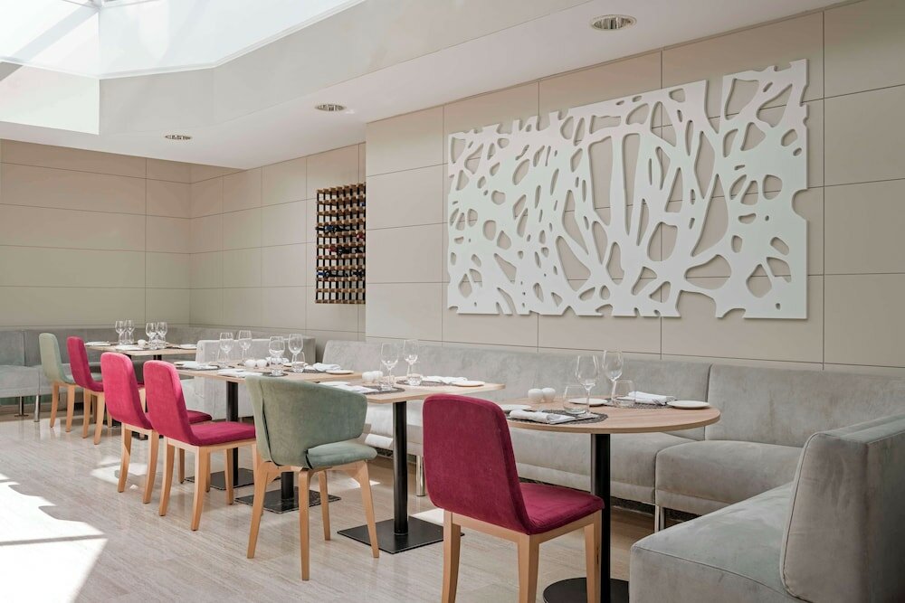 Фото Nh Madrid Paseo de la Habana