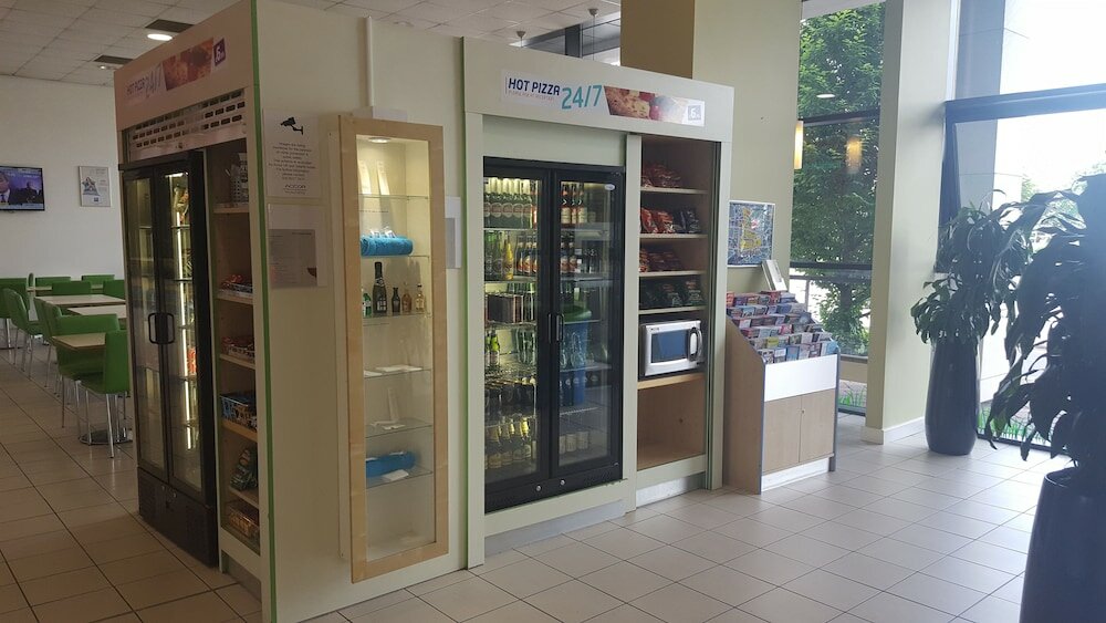 Фото Ibis budget Leeds Centre Crown Point Road