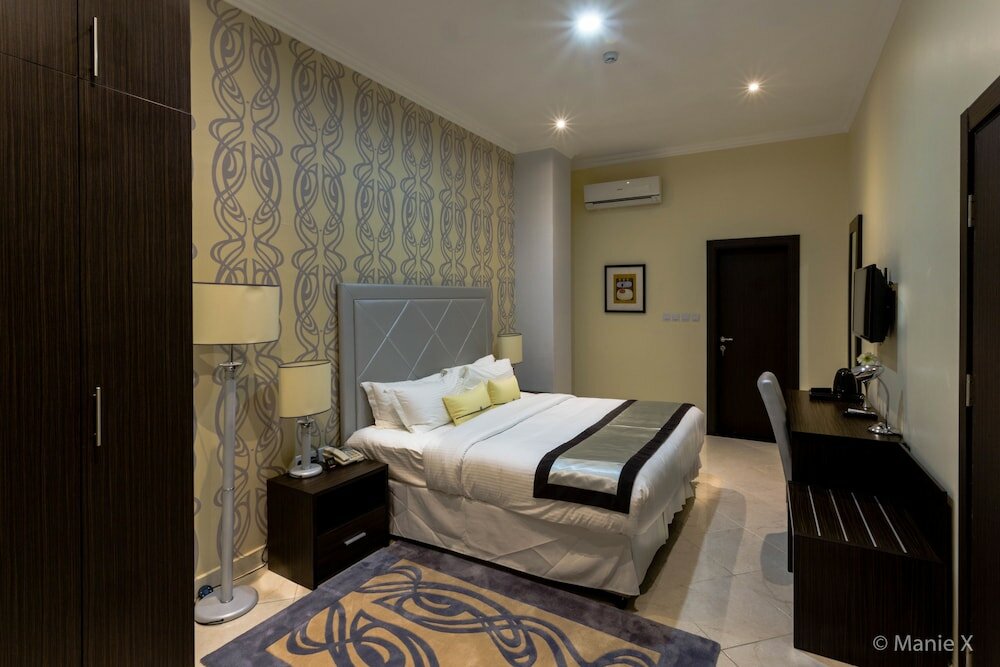 Фото Morning Side Suites Etim Inyang