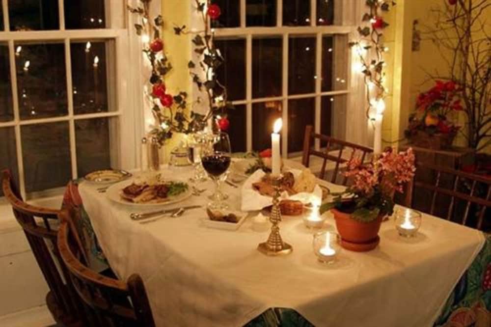 Фото Deerhill Inn