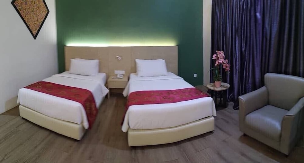 Фото Summit Signature Hotel Batu Pahat