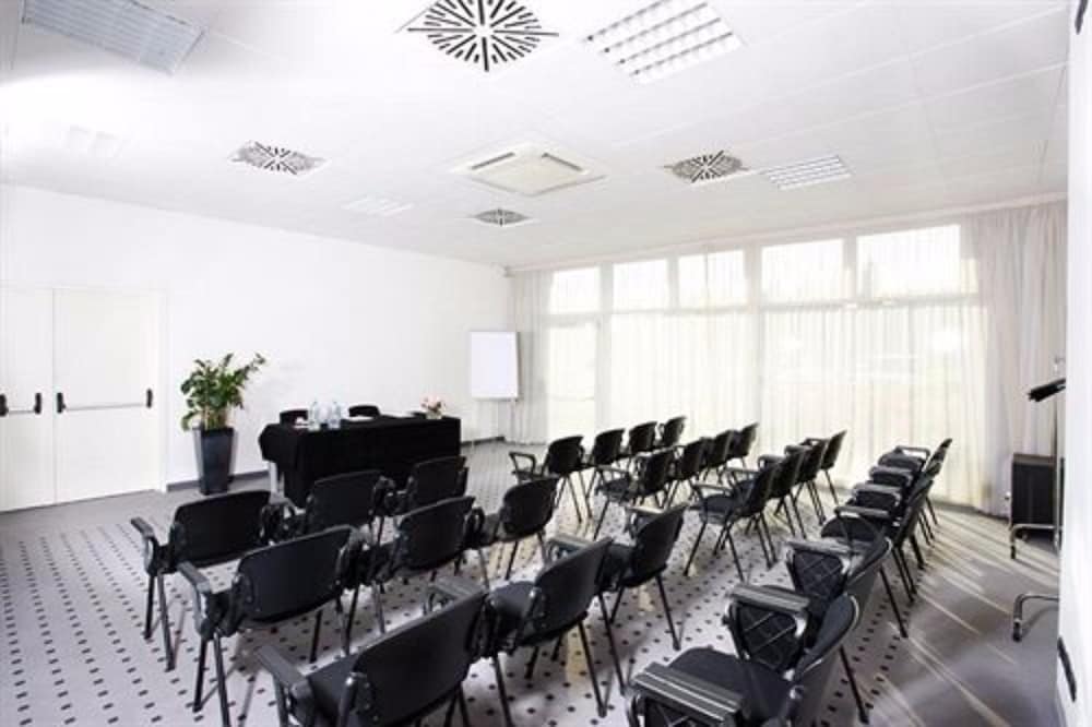 Фото Hotel Carpi