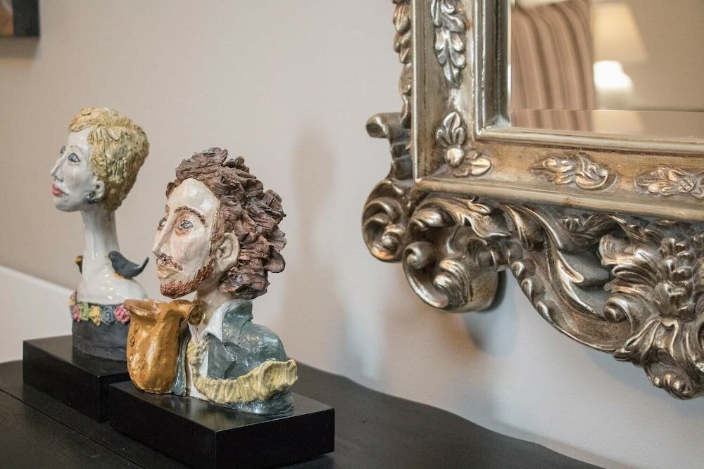 Фото A Queenslin Guesthouse