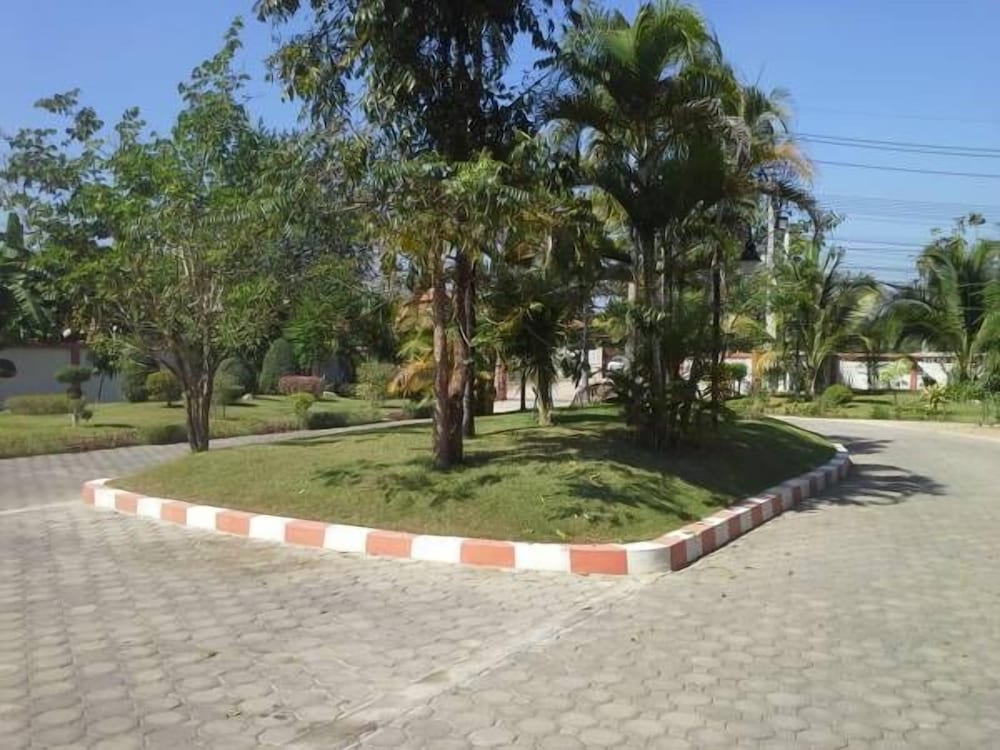 Фото Suandarbporn Resort Mae Sot