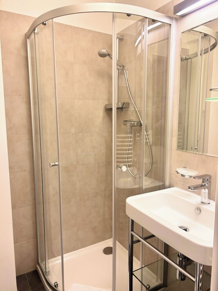 Фото At The Old Lady