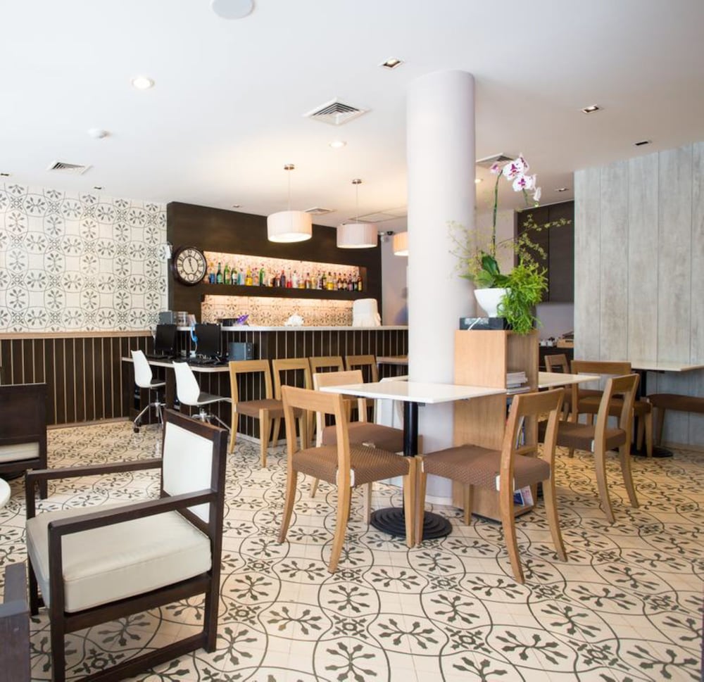 Фото Aphrodite Inn Bangkok