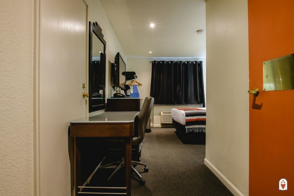 Фото Coyote South