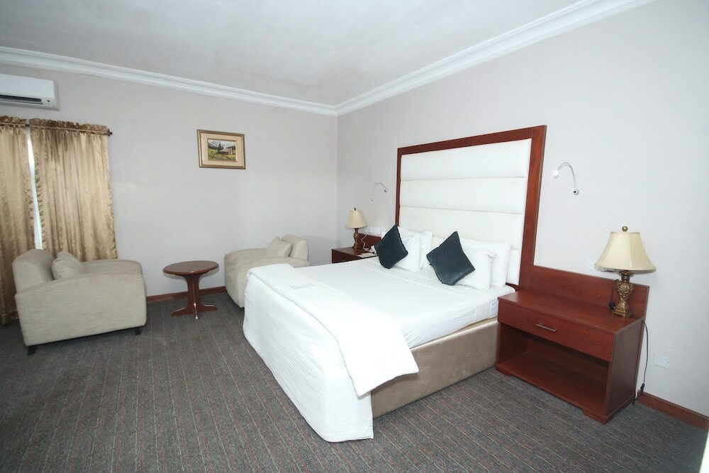 Фото Denis Hotel