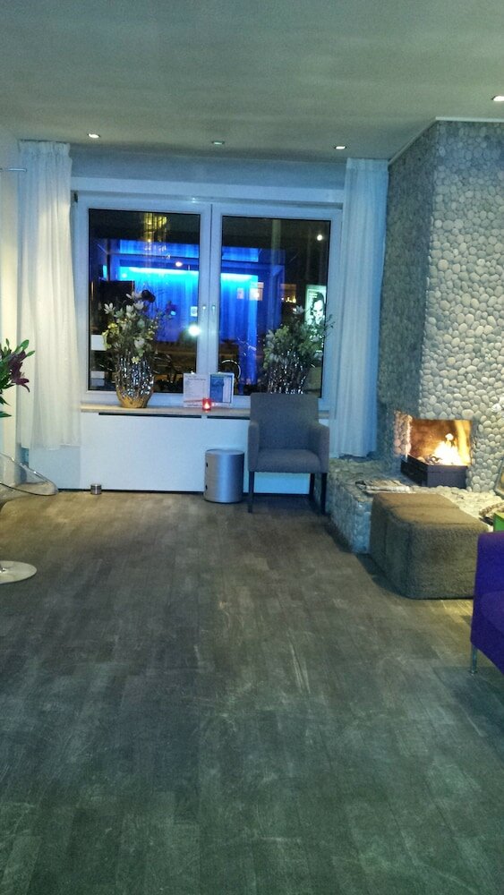 Фото Hotel Victorie