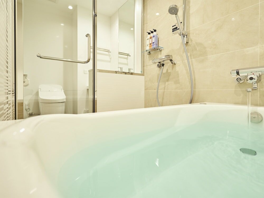 Фото DaiwaRoynetHotel Kobe-Sannomiya Premier