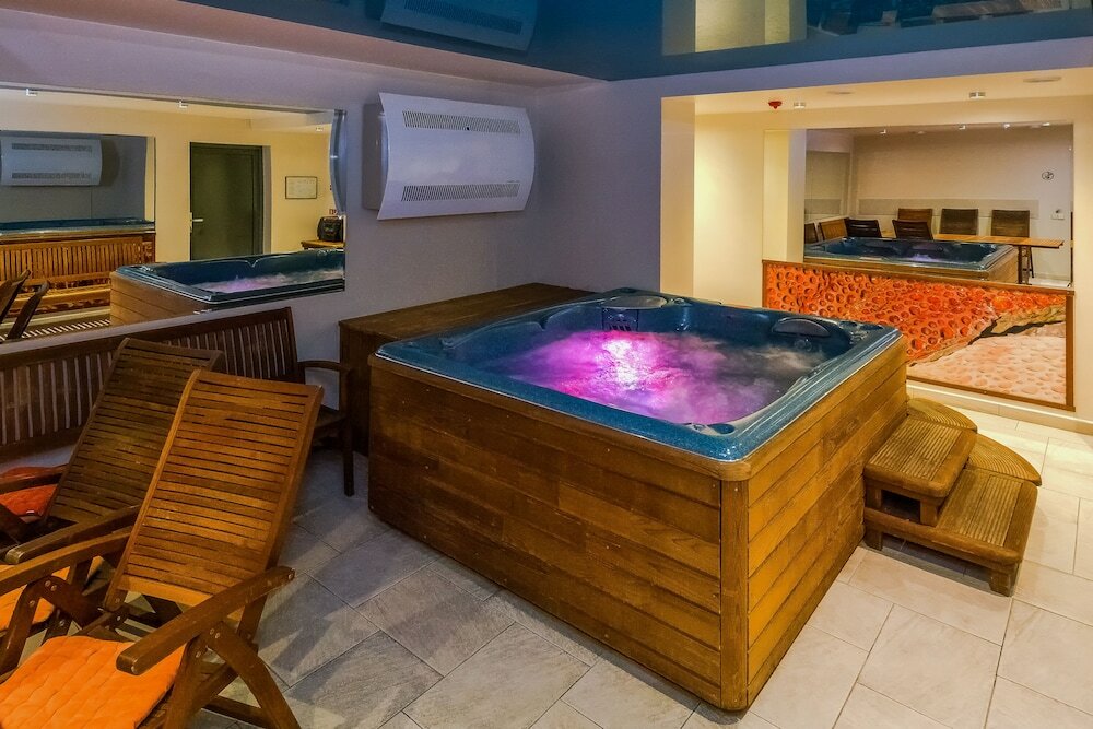 Фото Hotel Kolumbs