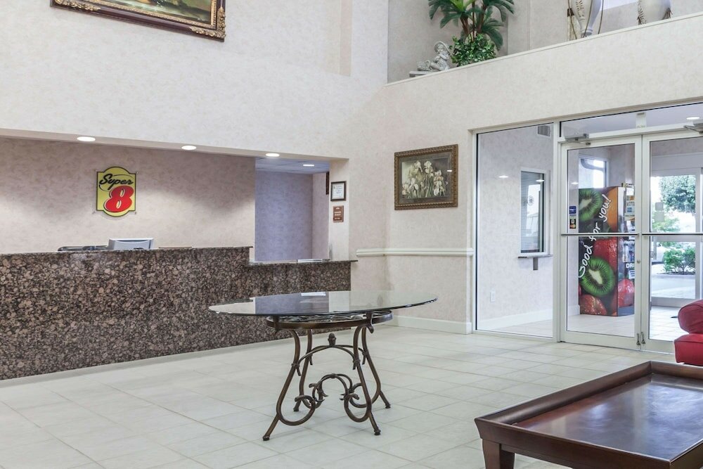 Фото Super 8 by Wyndham Hillsboro Tx