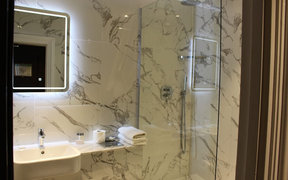 Фото Warren House