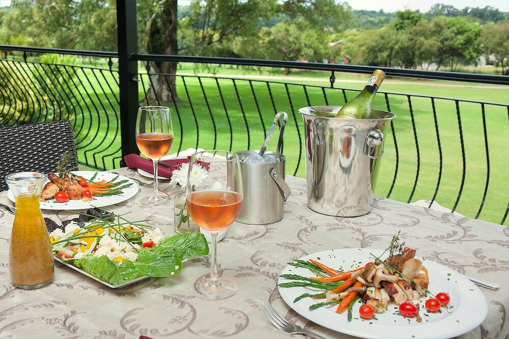 Фото Leopardsong Manor