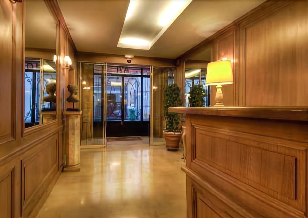 Фото Hôtel Baudelaire Opéra