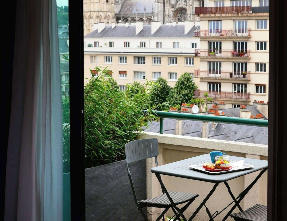 Фото Hotel Ibis Styles Rouen Centre Cathedrale