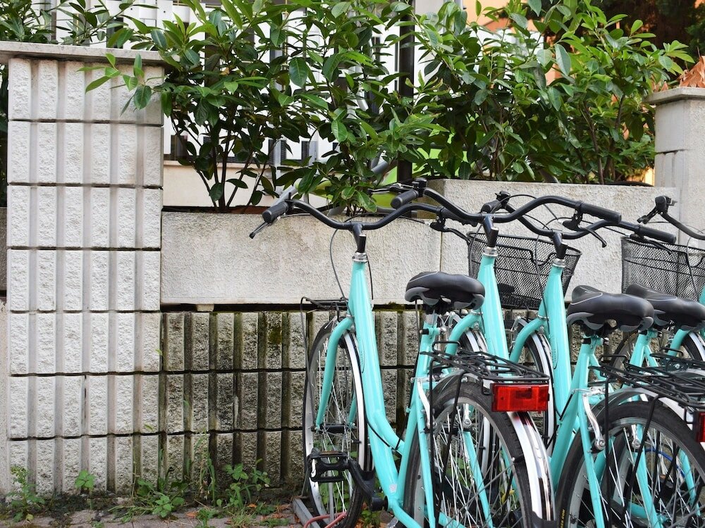 Фото Hotel Bamby